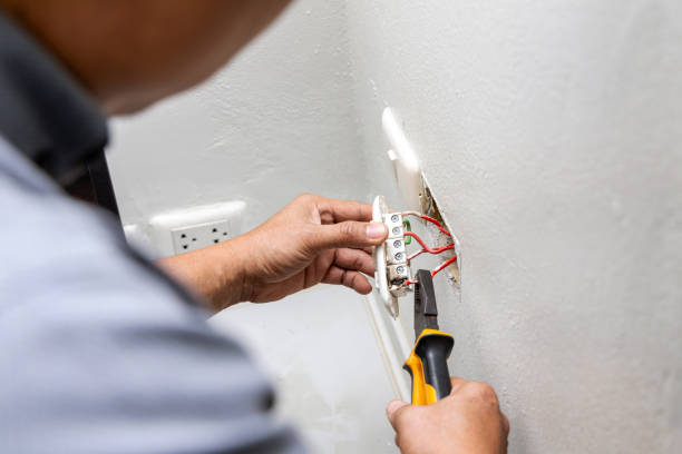 Best Commercial Electrician Services  in Maunawili, HI